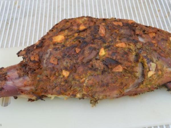 Lammkeule in Senfkruste in Niedrigtemperatur - einfach - 214 kcal/100g Lammkeule in Senfkruste in Niedrigtemperatur - einfach - 214 kcal/100g