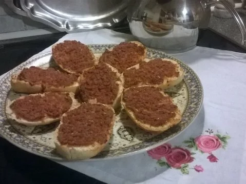 Lahmacun – Snack - Brötchen - Rezept