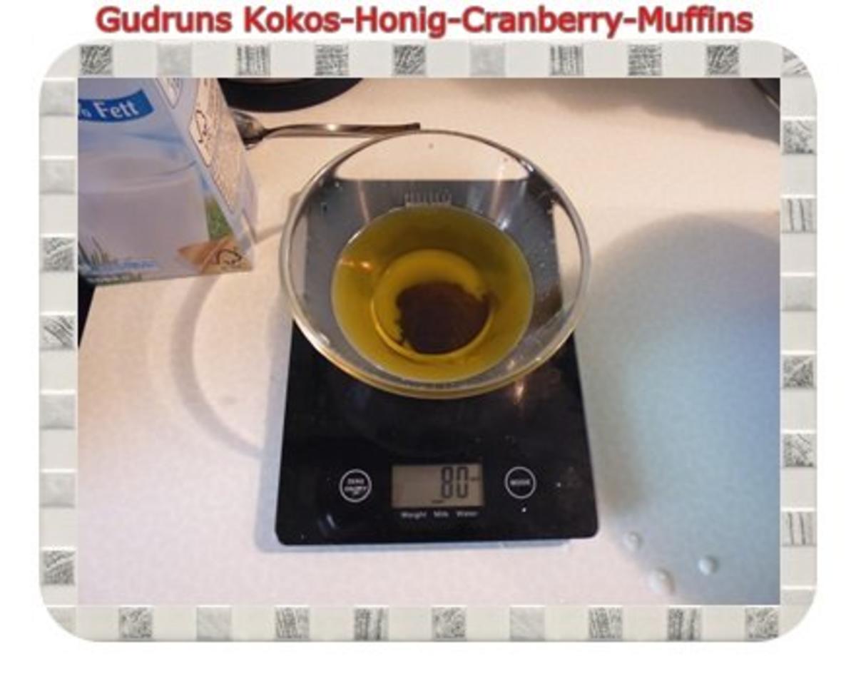 Muffins: Kokos-Honig-Cranberry-Muffins - Rezept - Bild Nr. 7