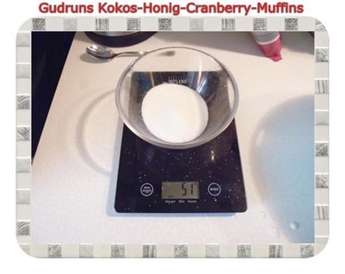 Muffins: Kokos-Honig-Cranberry-Muffins - Rezept - Bild Nr. 8