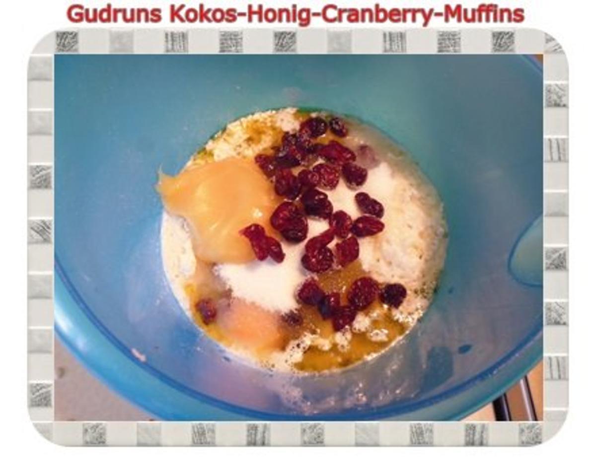 Muffins: Kokos-Honig-Cranberry-Muffins - Rezept - Bild Nr. 10