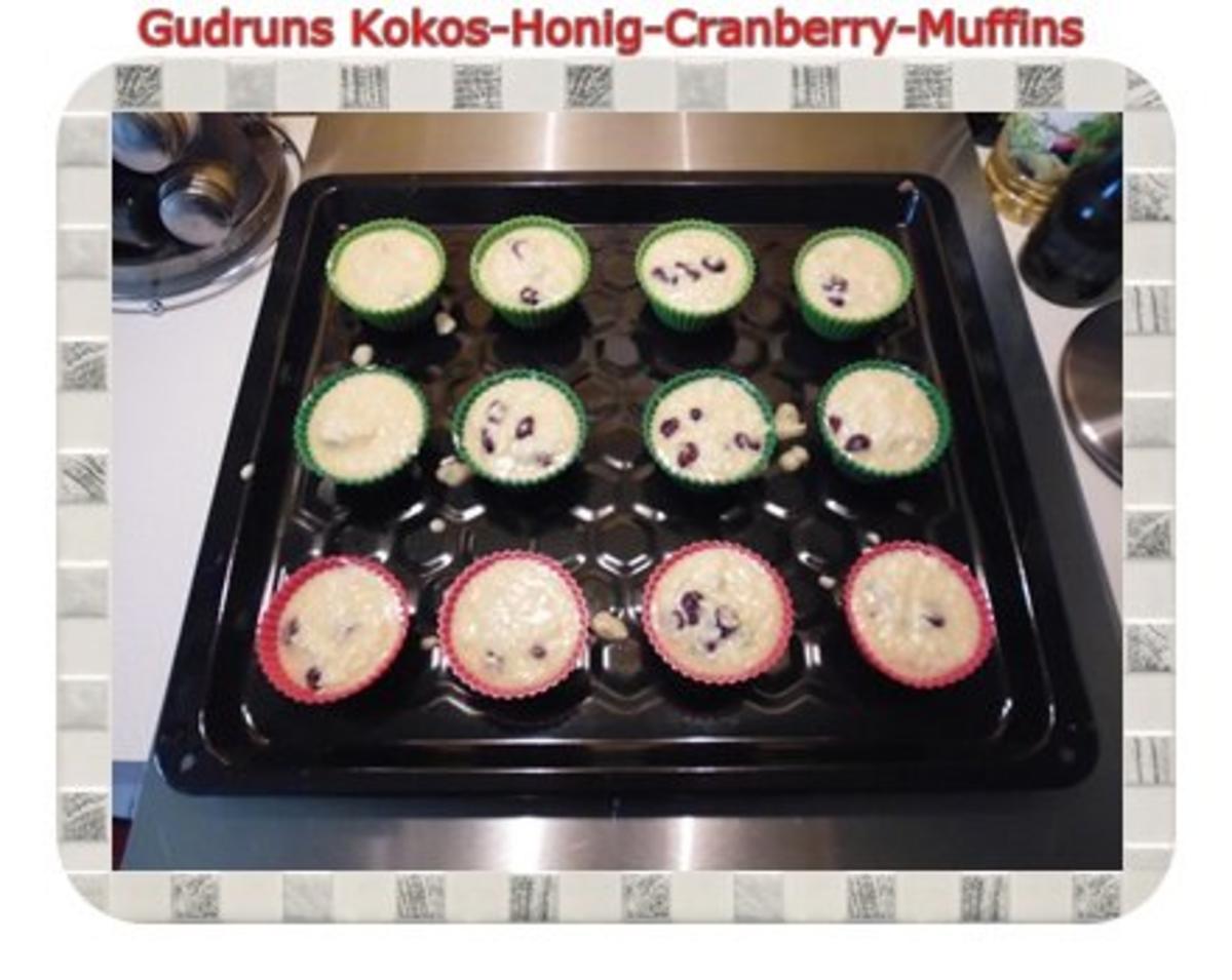 Muffins: Kokos-Honig-Cranberry-Muffins - Rezept - Bild Nr. 11