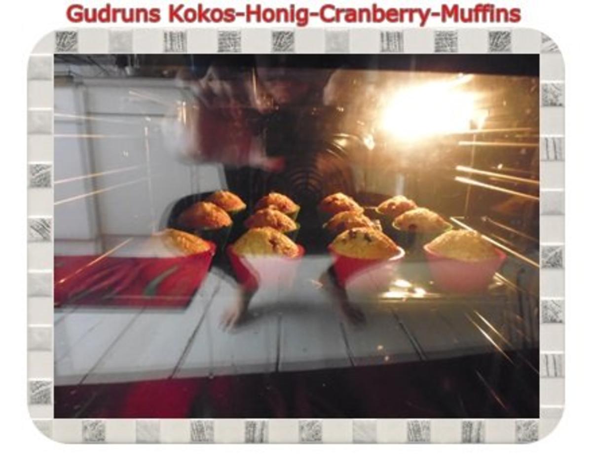 Muffins: Kokos-Honig-Cranberry-Muffins - Rezept - Bild Nr. 12