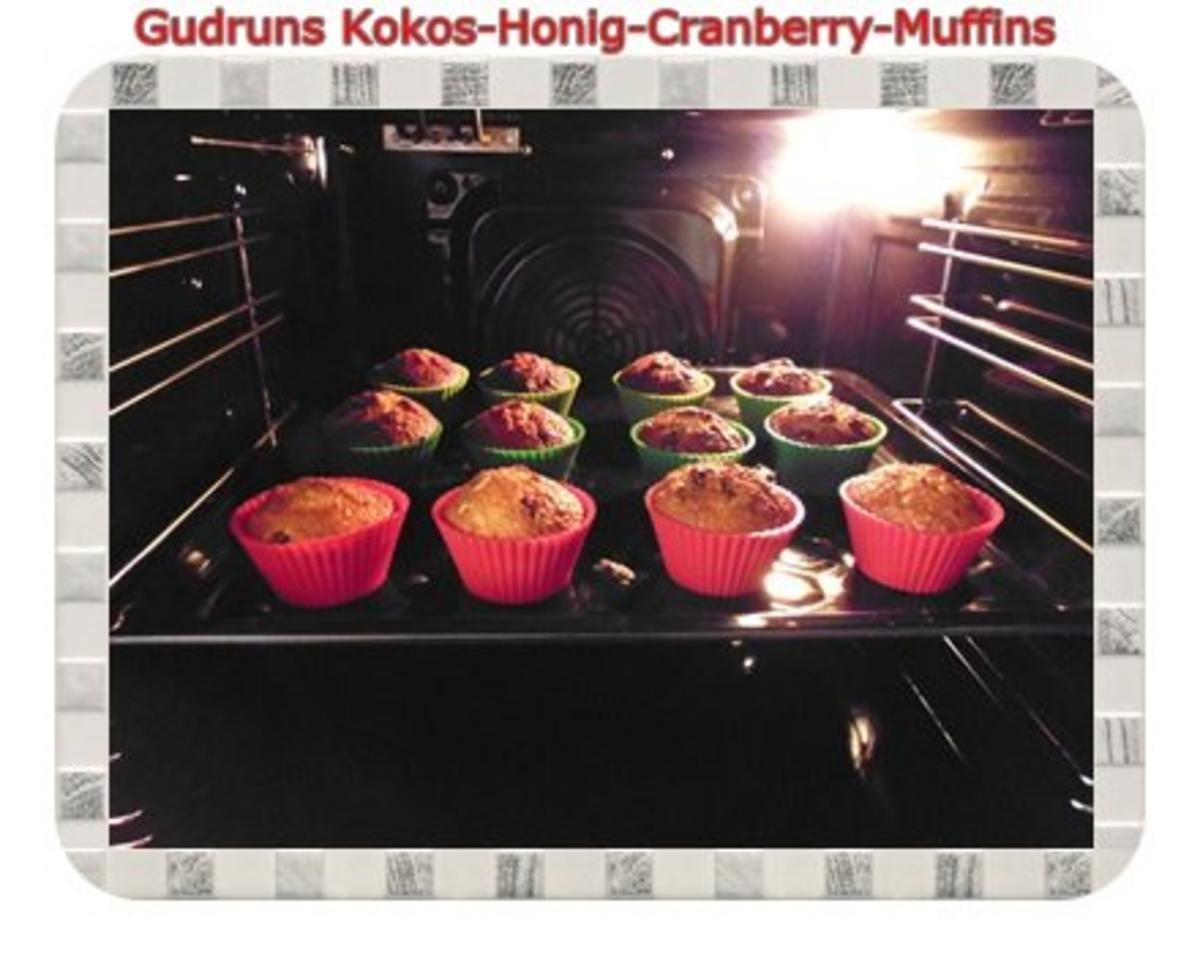 Muffins: Kokos-Honig-Cranberry-Muffins - Rezept - Bild Nr. 13