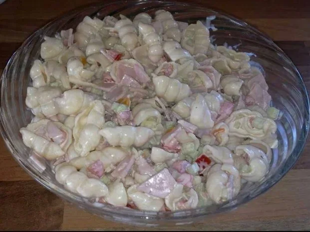 Britta's Nudelsalat - Rezept