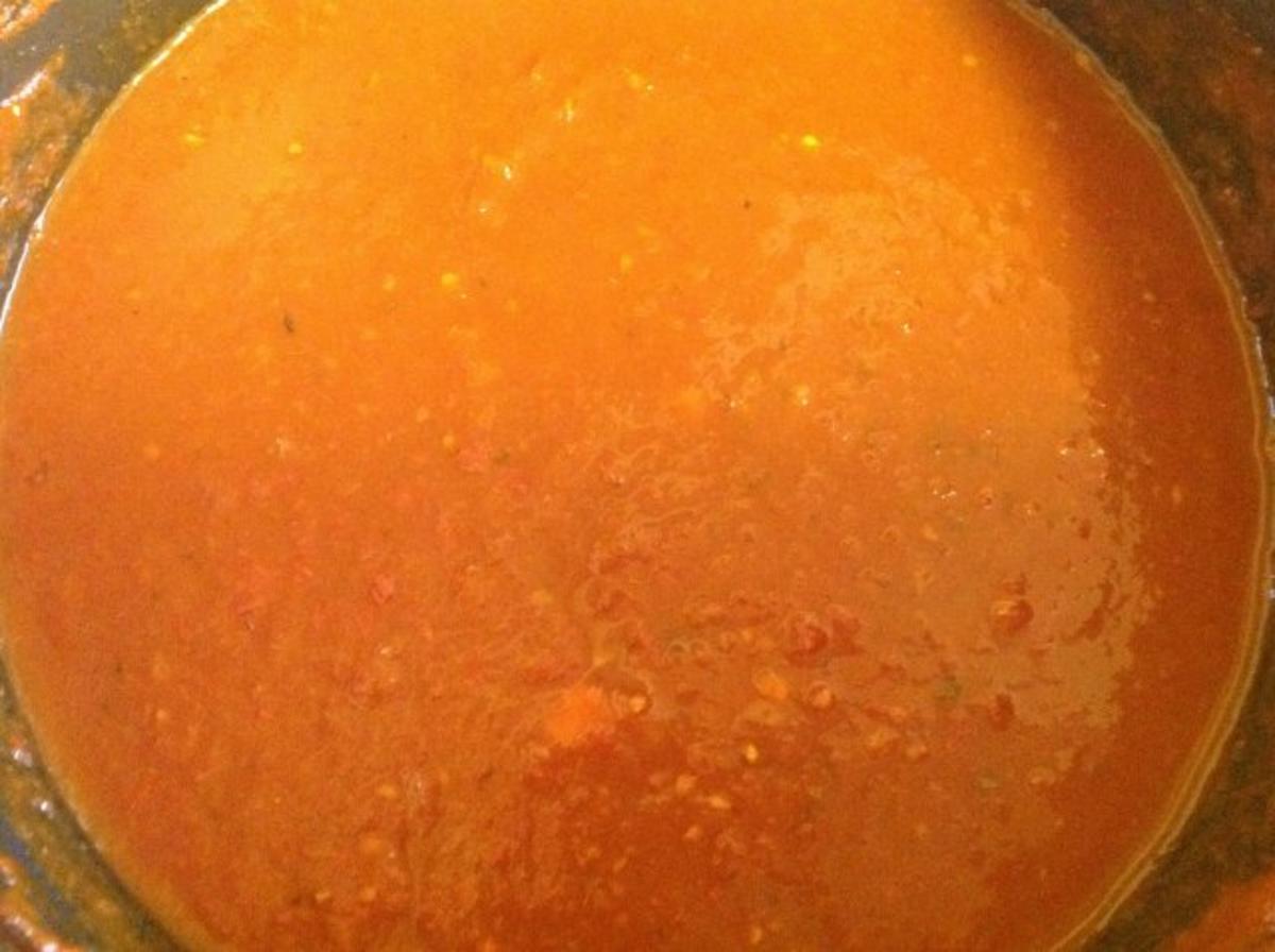 Spaghetti mit einer scharfen Tomaten-Dattelsoße - Rezept - Bild Nr. 7