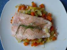 Lachs auf Möhren - Fenchel - Orangen -Gemüse - Rezept