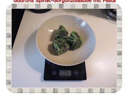 Rezept: Vegetarisch: Spinat-Gorgonzolasoße mit Pasta Bild Nr. 2 Vegetarisch: Spinat-Gorgonzolasoße mit Pasta - Rezept - Bild Nr. 2