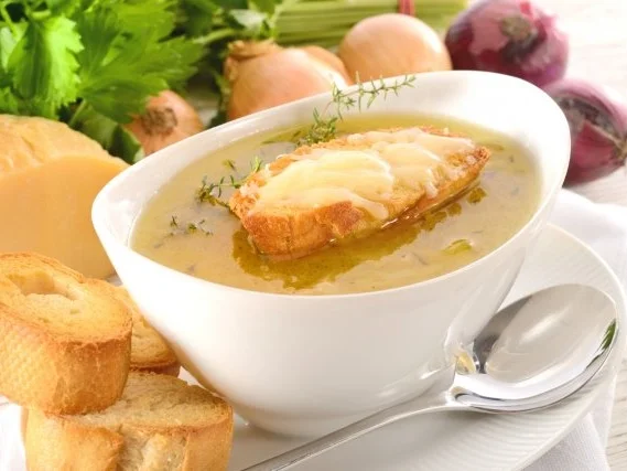 Zwiebelsuppe - Rezept