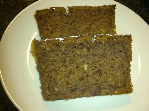 Saftiger Rotweinkuchen mit gebrannten Mandeln - Rezept - Bild Nr. 2