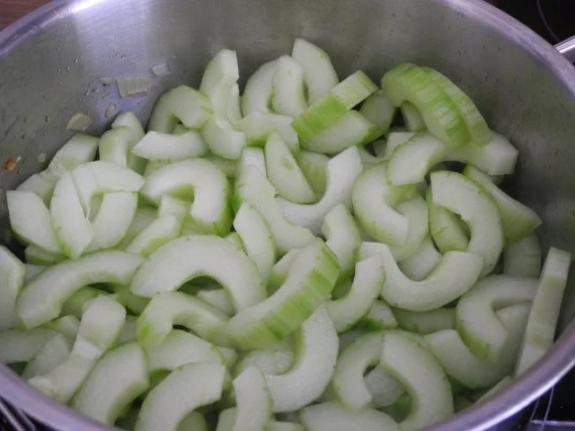 Rezept: Schmorgurken an Kokosmilch mit Zuckerschoten dazu Kamut und Mandel - Tofu Bild Nr. 6 Schmorgurken an Kokosmilch mit Zuckerschoten dazu Kamut und Mandel - Tofu - Rezept - Bild Nr. 6