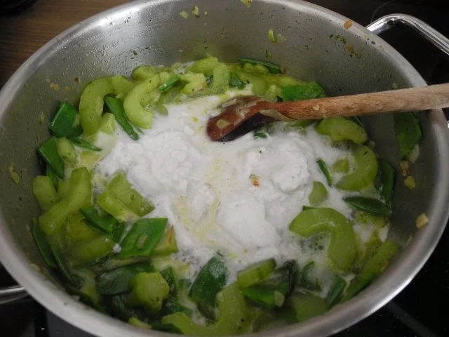 Rezept: Schmorgurken an Kokosmilch mit Zuckerschoten dazu Kamut und Mandel - Tofu Bild Nr. 11 Schmorgurken an Kokosmilch mit Zuckerschoten dazu Kamut und Mandel - Tofu - Rezept - Bild Nr. 11