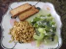Schmorgurken an Kokosmilch mit Zuckerschoten dazu Kamut und Mandel - Tofu - Rezept