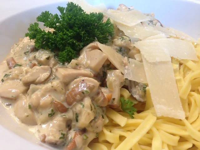 Pilzsoße mit Bandnudeln - Rezept