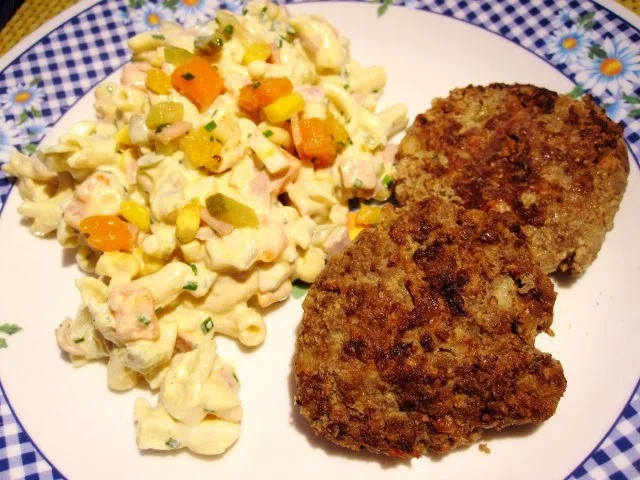 Rezept: Nudelsalat aus Resten Bild Nr. 3 Nudelsalat aus Resten - Rezept - Bild Nr. 3