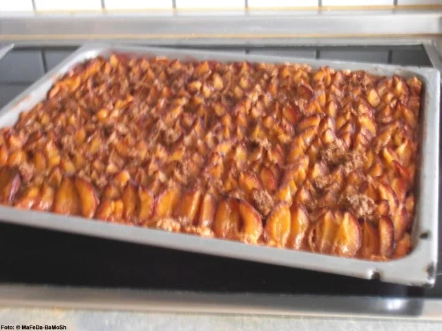 Rezept: Zwetschgendatschi mit Zimt-Zucker-Guss Bild Nr. 2 Zwetschgendatschi mit Zimt-Zucker-Guss - Rezept - Bild Nr. 2