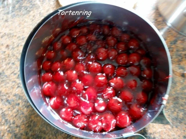 KuchenZwerg:   SCHWARZWÄLDER KIRSCHTORTE - Rezept - Bild Nr. 6