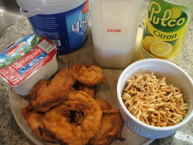 Rezept: Dessert: Apfelküchle-Mandelquark Bild Nr. 2 Dessert: Apfelküchle-Mandelquark - Rezept - Bild Nr. 2