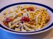 Salat: Italienischer Nudelsalat mit Zucchinistreifen - Rezept