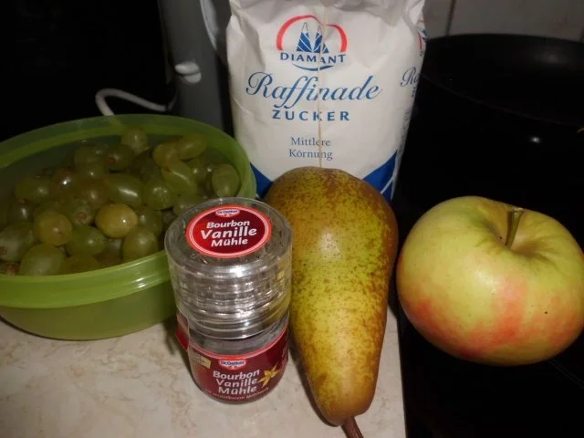 Rezept: Aufstrich, süß: Früchte-Honig "Herbsttrio" Bild Nr. 2 Aufstrich, süß: Früchte-Honig "Herbsttrio" - Rezept - Bild Nr. 2