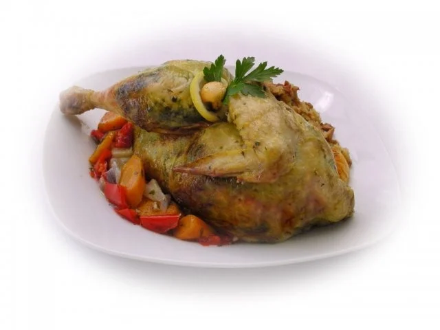 Rezept: Pesto- Brathuhn mit Pfifferling- Semmel-Füllung und Gemüse Bild Nr. 3 Pesto- Brathuhn mit Pfifferling- Semmel-Füllung und Gemüse - Rezept - Bild Nr. 3