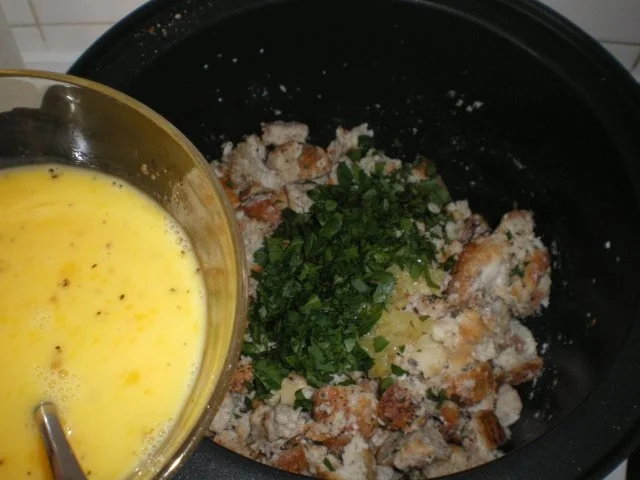 Rezept: Semmelknödel "gemischt" Bild Nr. 3 Semmelknödel "gemischt" - Rezept - Bild Nr. 3