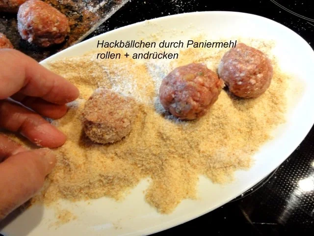 Rezept: Fleisch: HACKFLEISCH - BÄLLCHEN in Tomatensauce Bild Nr. 4 Fleisch: HACKFLEISCH - BÄLLCHEN in Tomatensauce - Rezept - Bild Nr. 4