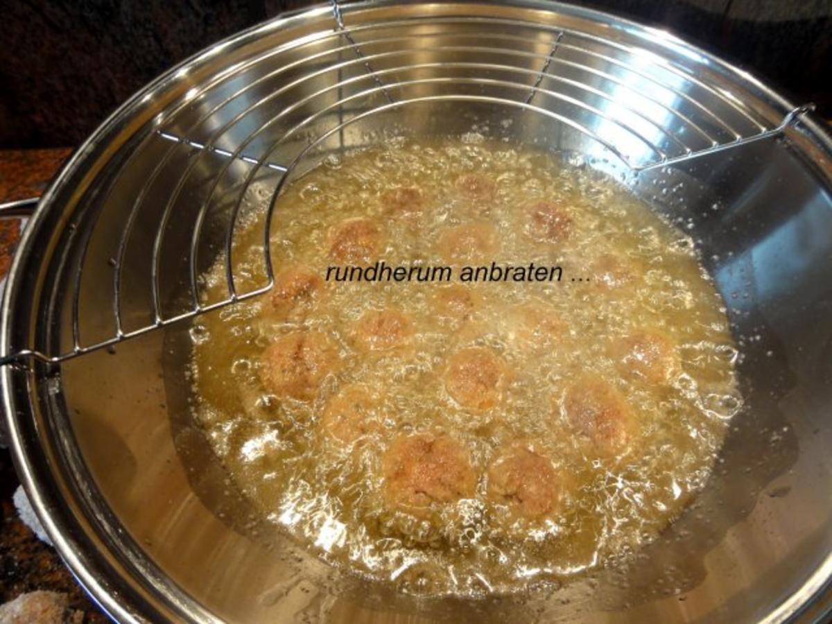 Fleisch:   HACKFLEISCH - BÄLLCHEN in Tomatensauce - Rezept - Bild Nr. 6