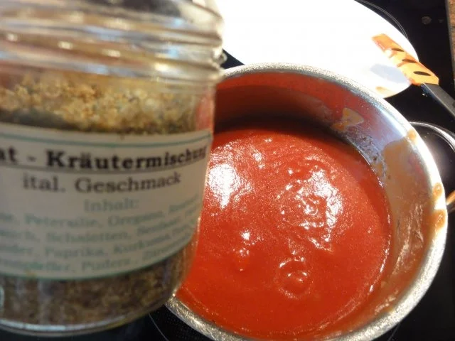 Rezept: Fleisch: HACKFLEISCH - BÄLLCHEN in Tomatensauce Bild Nr. 7 Fleisch: HACKFLEISCH - BÄLLCHEN in Tomatensauce - Rezept - Bild Nr. 7