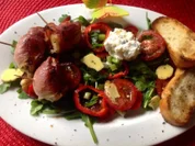 Gefüllte Datteln auf Salat - Rezept