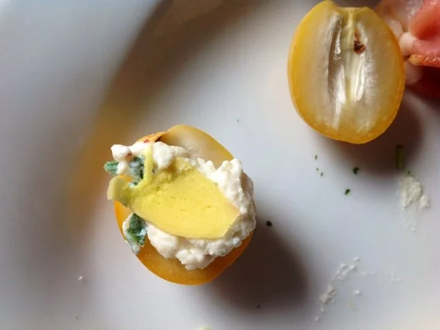 Rezept: Gefüllte Datteln auf Salat Bild Nr. 6 Gefüllte Datteln auf Salat - Rezept - Bild Nr. 6