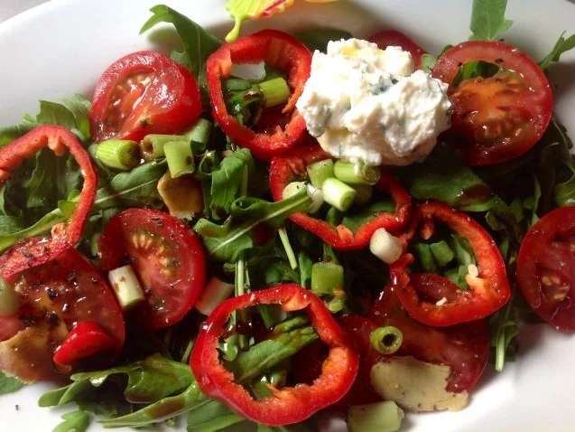 Rezept: Gefüllte Datteln auf Salat Bild Nr. 10 Gefüllte Datteln auf Salat - Rezept - Bild Nr. 10