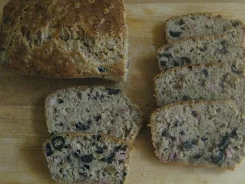 OLIVENBROT - würzige Mischung ! - Rezept