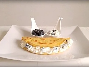 Rezept: Pfannkuchen mit Mascarpone-Heidelbeeren Füllung Bild Nr. 12 Pfannkuchen mit Mascarpone-Heidelbeeren Füllung - Rezept - Bild Nr. 12