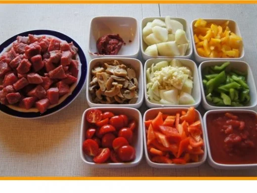 Rahmgulasch à la Papa mit Landnudeln - Rezept - Bild Nr. 4