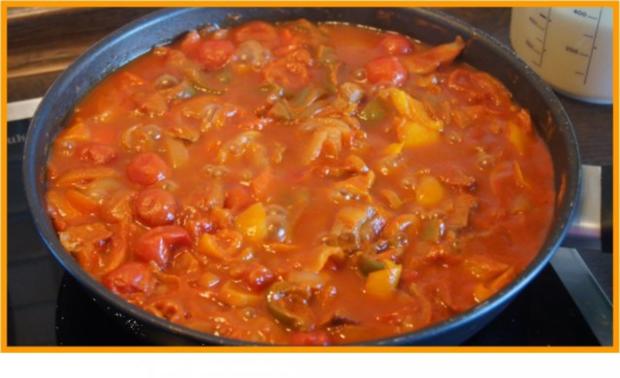 Rahmgulasch à la Papa mit Landnudeln - Rezept - kochbar.de