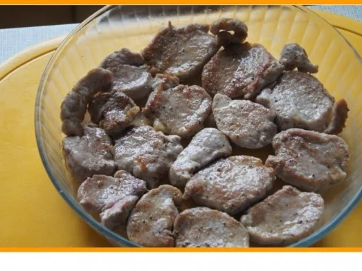 Rezept: Überbackenes Schweinefilet mit Käsekartoffelstampf Bild Nr. 7 Überbackenes Schweinefilet mit Käsekartoffelstampf - Rezept - Bild Nr. 7