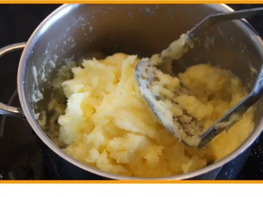 Rezept: Überbackenes Schweinefilet mit Käsekartoffelstampf Bild Nr. 15 Überbackenes Schweinefilet mit Käsekartoffelstampf - Rezept - Bild Nr. 15