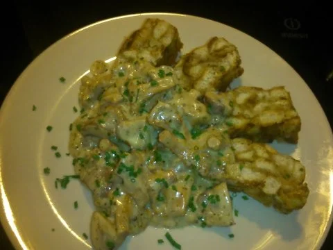 Semmelknödel-Gugelhupf mit Rahmpilzen - Rezept - Bild Nr. 3