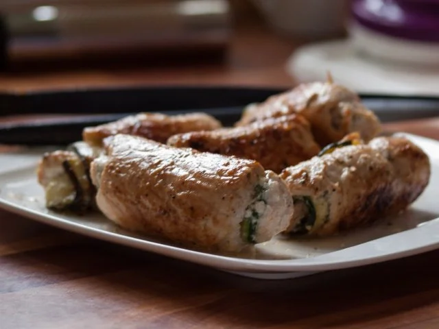 Putenröllchen mit Zucchini und Sahnemeerrettich - Rezept - Bild Nr. 5