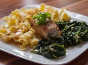 Rezept: Putenrรถllchen mit Zucchini und Sahnemeerrettich Putenrรถllchen mit Zucchini und Sahnemeerrettich - Rezept