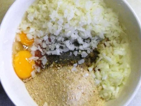 "Oma - Friede`s" - Kohlrouladen in einer feinen Sahnesauce. (Rzpt. um 1920) - Rezept - Bild Nr. 11