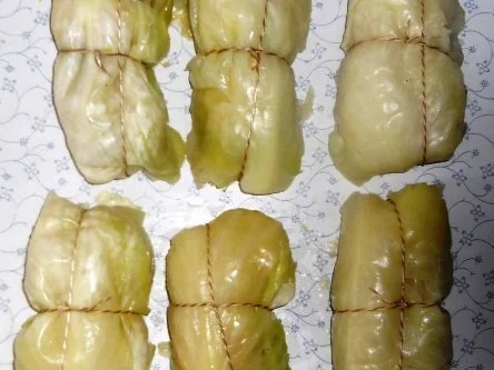 "Oma - Friede`s" - Kohlrouladen in einer feinen Sahnesauce. (Rzpt. um 1920) - Rezept - Bild Nr. 14