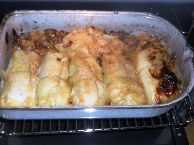 "Oma - Friede`s" - Kohlrouladen in einer feinen Sahnesauce. (Rzpt. um 1920) - Rezept - Bild Nr. 21