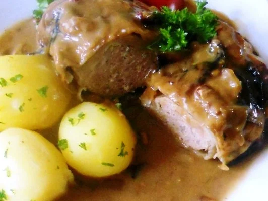 "Oma - Friede`s" - Kohlrouladen in einer feinen Sahnesauce. (Rzpt. um 1920) - Rezept - Bild Nr. 37