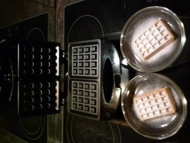 Rezept: Waffel zu Joghurt-Beeren Glace Waffel zu Joghurt-Beeren Glace - Rezept