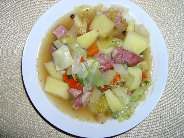 Rezept: Kesselfleisch mit Spitzkohl Kesselfleisch mit Spitzkohl - Rezept