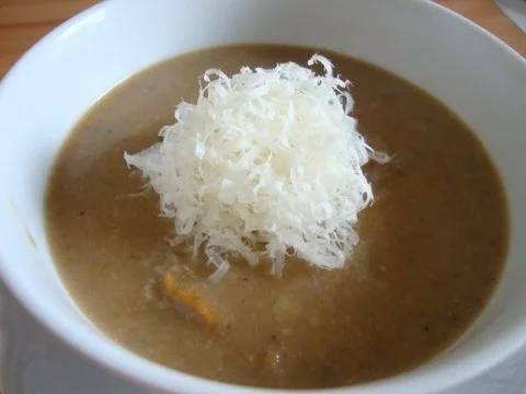 Rezept: Pilz-Maronensüppchen Pilz-Maronensüppchen - Rezept