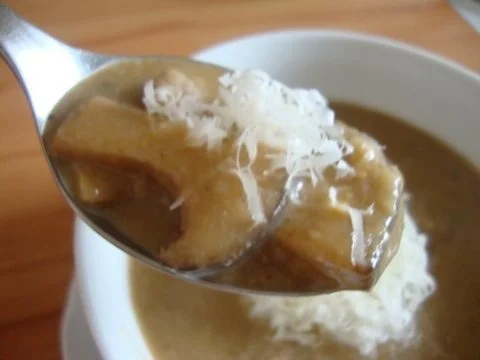 Rezept: Pilz-Maronensüppchen Bild Nr. 2 Pilz-Maronensüppchen - Rezept - Bild Nr. 2