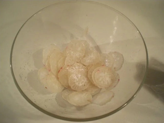 Rezept: Roter Rettich Salat Bild Nr. 2 Roter Rettich Salat - Rezept - Bild Nr. 2